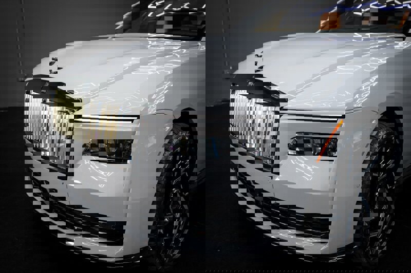 Used 2025 Rolls-Royce Spectre Black Badge w/ Spectre Enhancement Package image 22