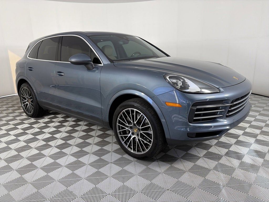 Used 2020 Porsche Cayenne S image 1