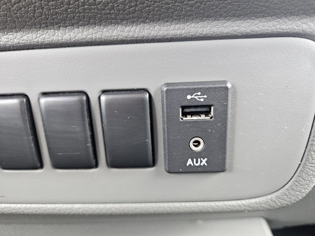 Used 2019 Nissan NV 1500 S image 35