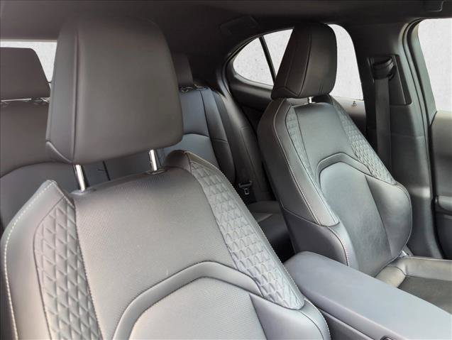 Used 2019 Lexus UX 200 w/ Premium Package FWD image 25