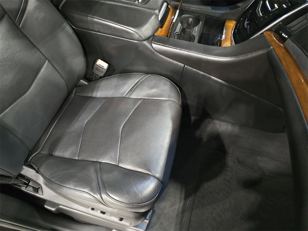 Used 2016 Cadillac Escalade ESV Premium image 10