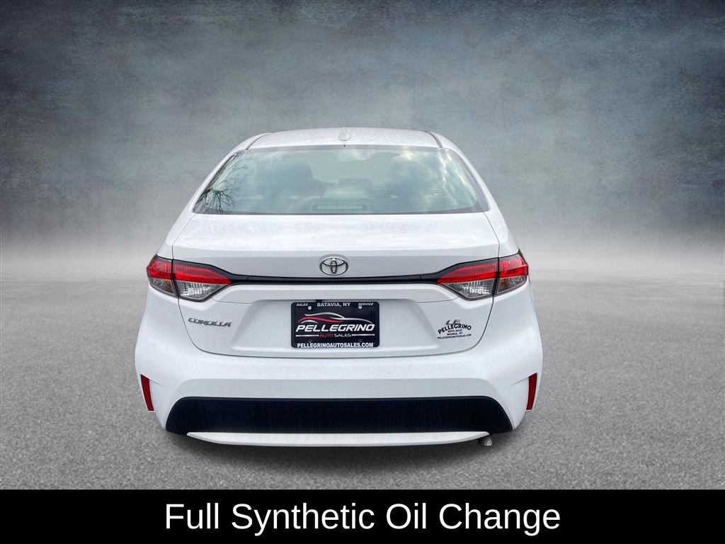 Used 2022 Toyota Corolla LE FWD image 5