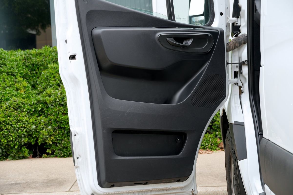 Used 2022 Mercedes-Benz Sprinter 1500 image 38