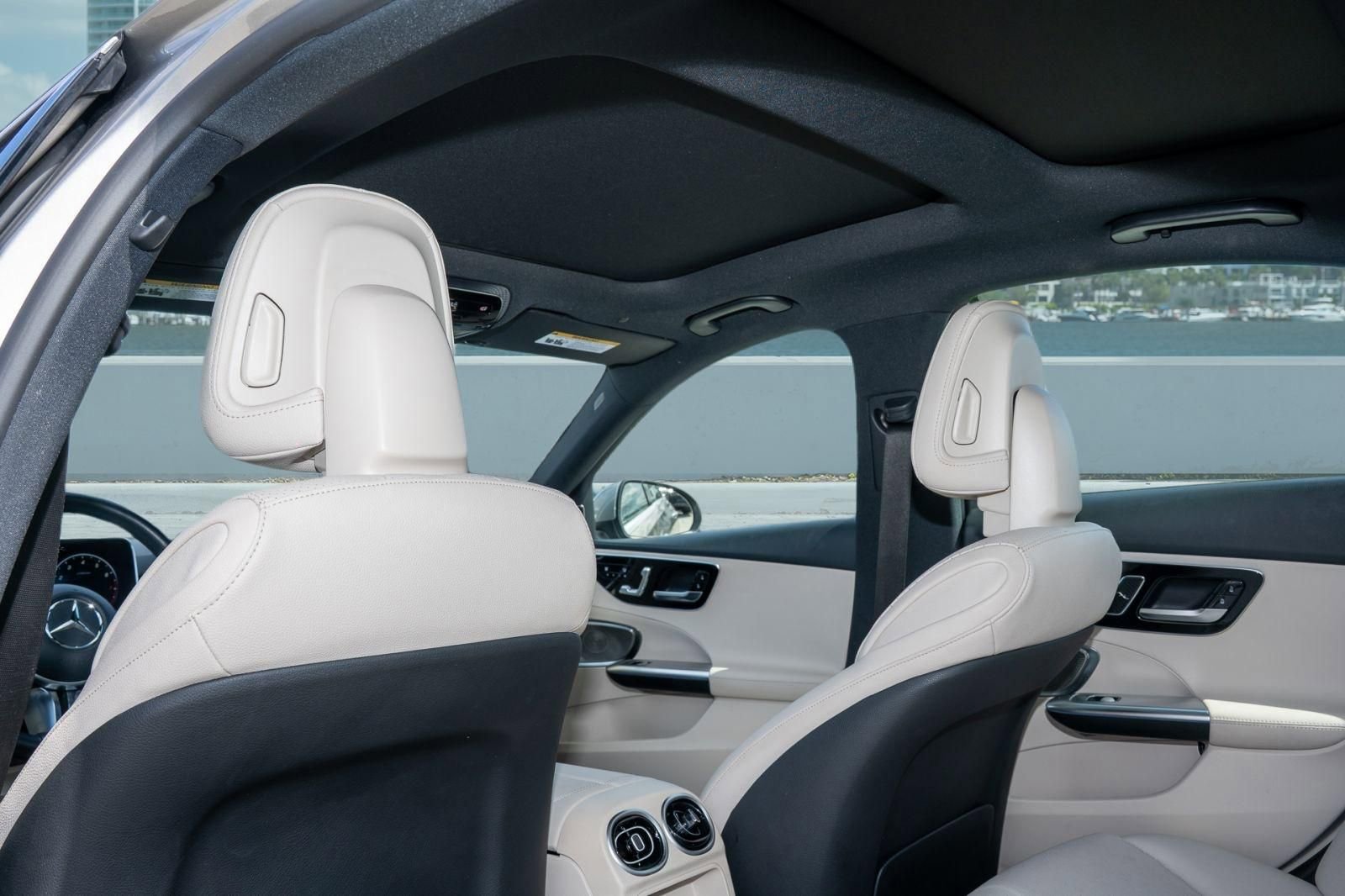 Used 2022 Mercedes-Benz C 300 4MATIC Sedan w/ Exclusive Trim Package image 19