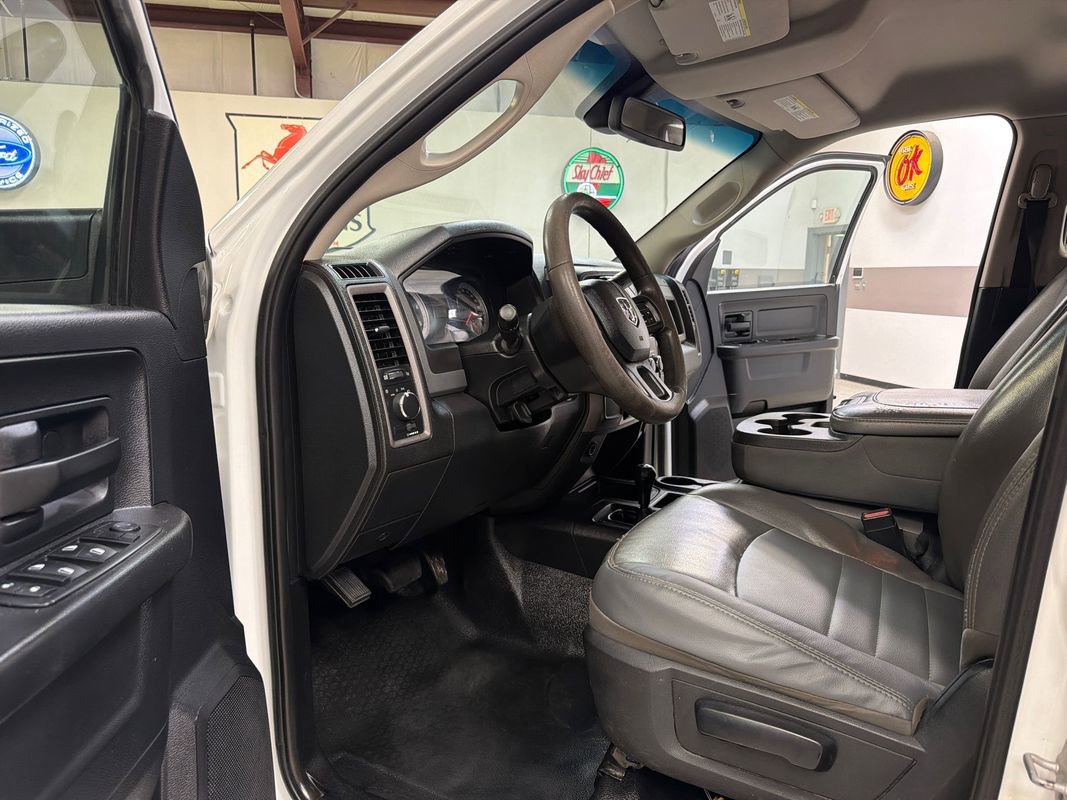 Used 2014 RAM 3500 Tradesman w/ Chrome Appearance Group AWD/4WD image 21