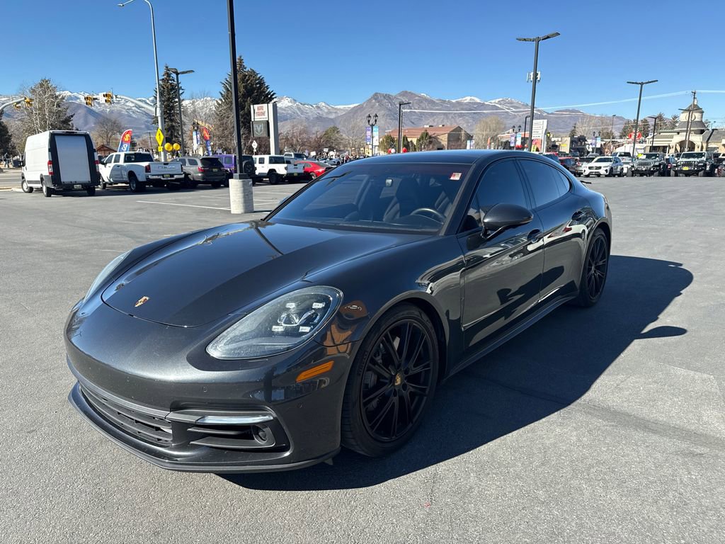 Used 2020 Porsche Panamera 4S image 4