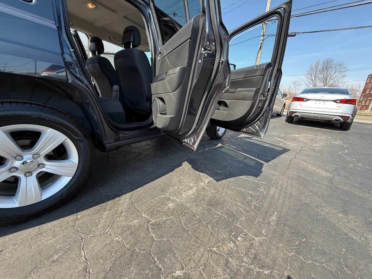 Used 2014 Jeep Patriot Sport w/ Power Value Group AWD/4WD image 9