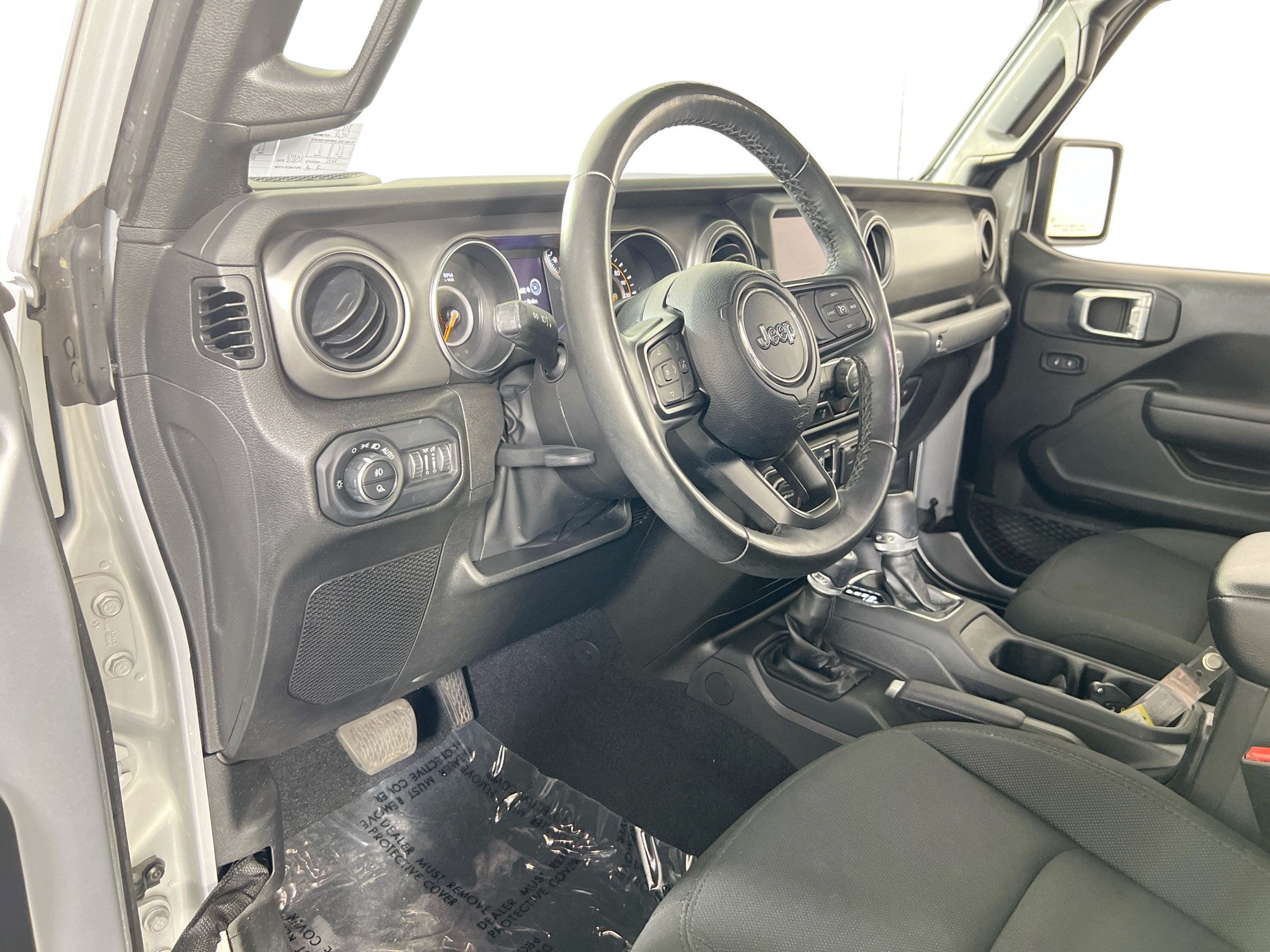 Used 2022 Jeep Gladiator Sport AWD/4WD image 9