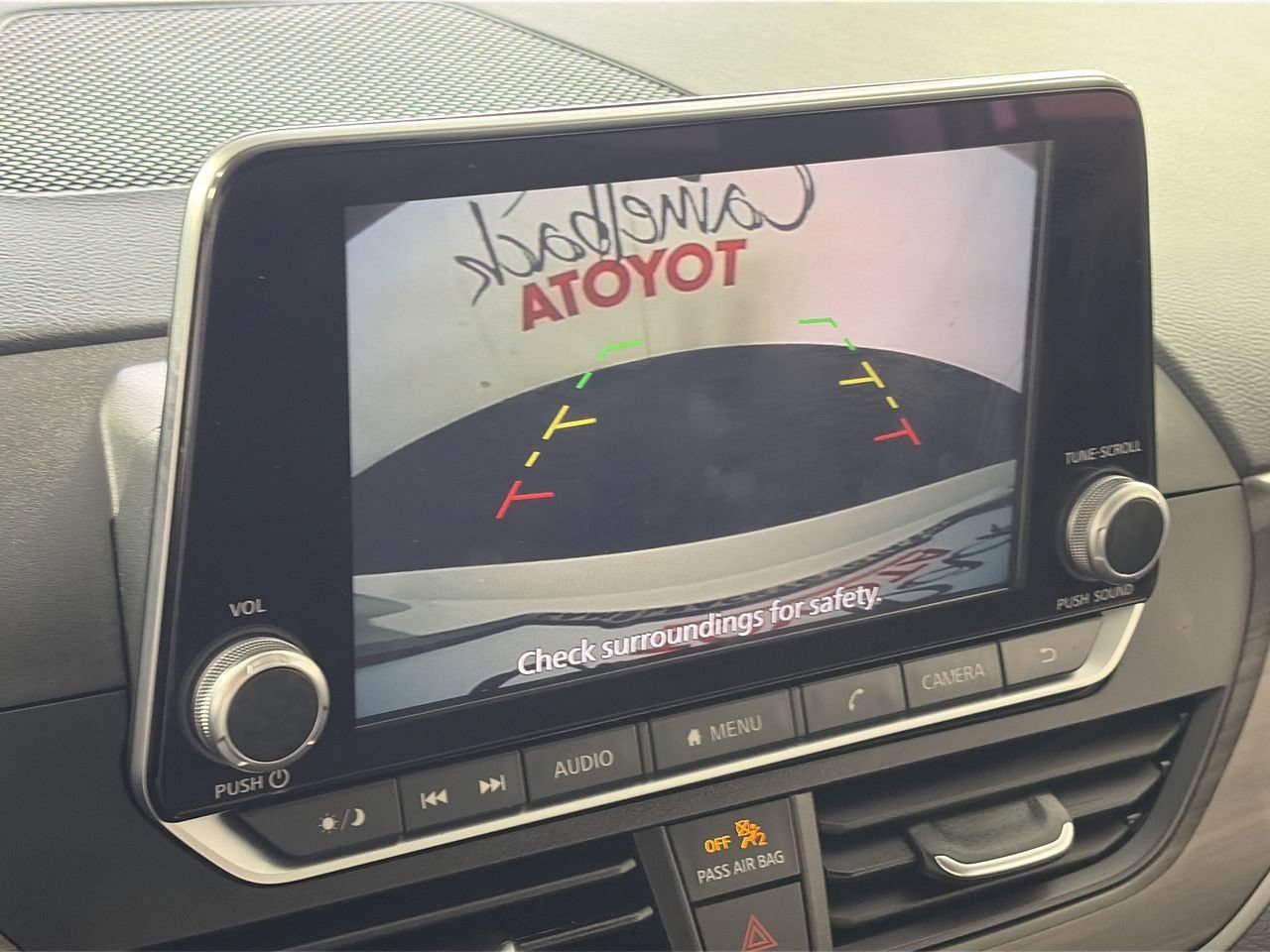 Used 2025 Nissan Altima 2.5 SV FWD image 17