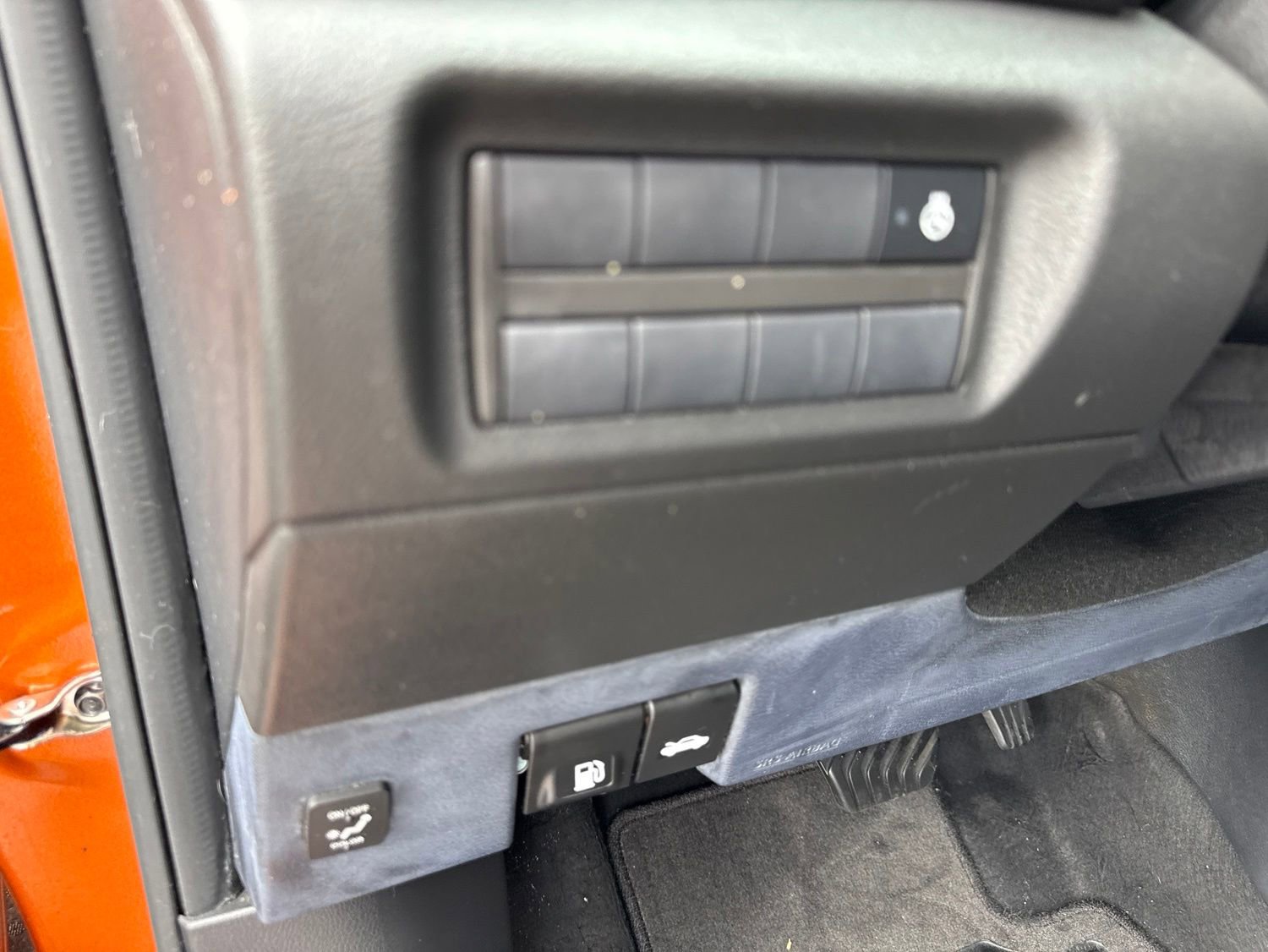 Used 2022 Nissan Kicks SR w/ Premium Package FWD image 17