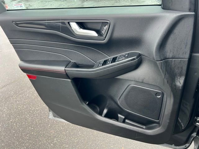 Used 2025 Ford Escape ST-Line image 21