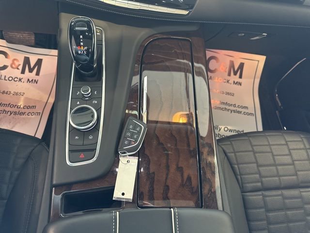 Used 2021 Cadillac Escalade Premium Luxury Platinum AWD/4WD image 10