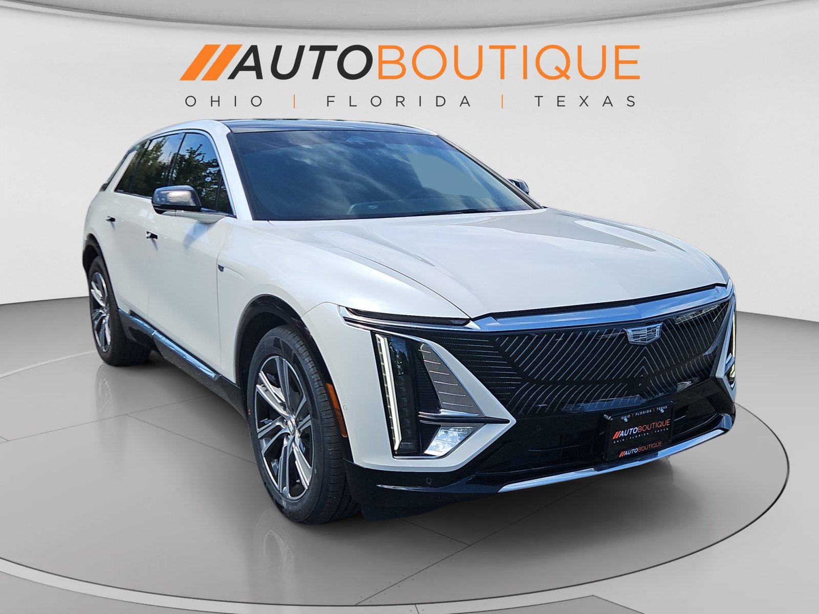 Used 2024 Cadillac Lyriq Luxury RWD image 7