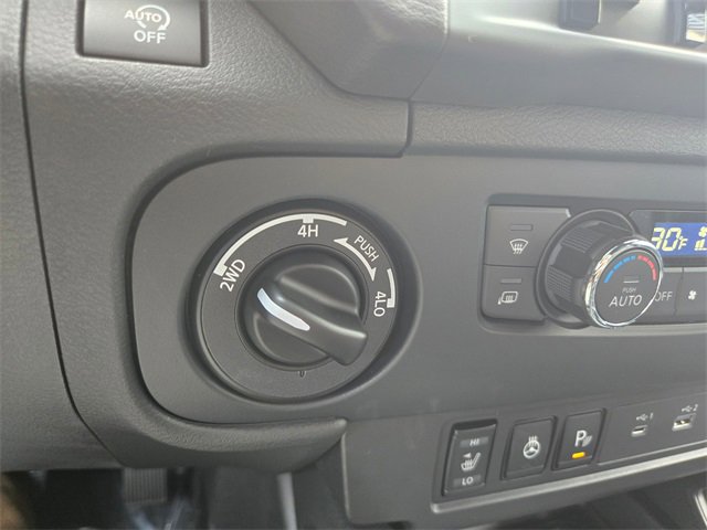 New 2026 Nissan Frontier SV w/ SV Convenience Package image 21