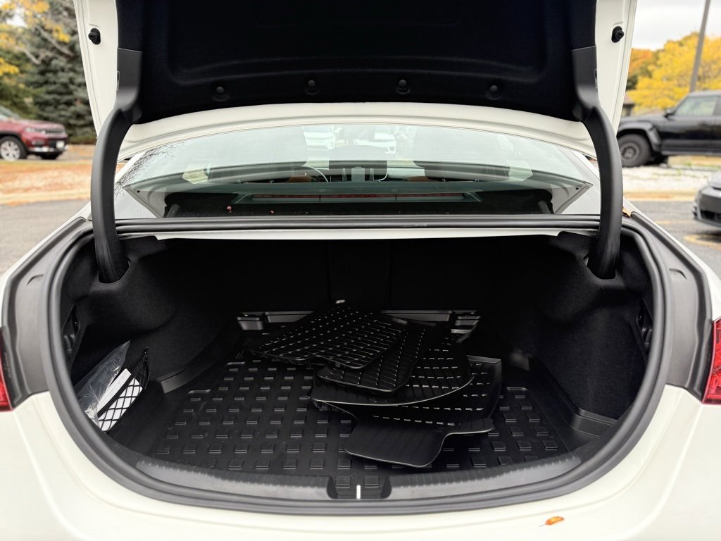 Used 2024 Mercedes-Benz C 300 Sedan image 31