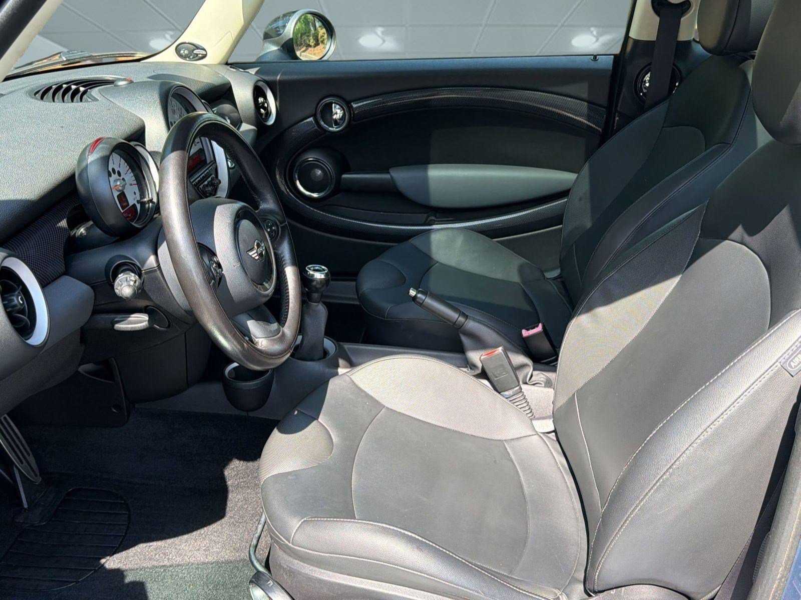 Used 2011 MINI Cooper Clubman S FWD image 5