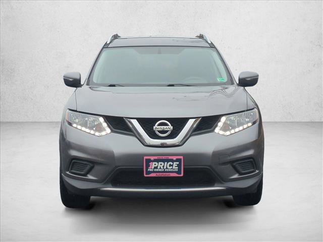Used 2014 Nissan Rogue SV image 2