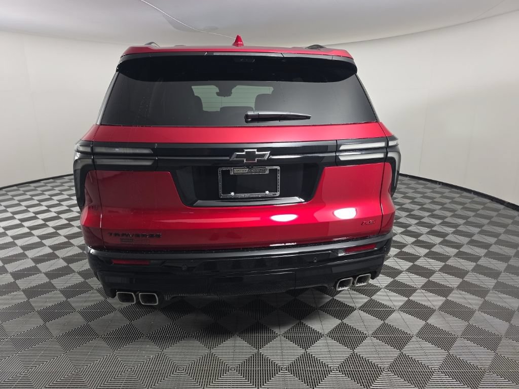 New 2027 Chevrolet Traverse RS w/ LPO, Floor Liner Package FWD image 4