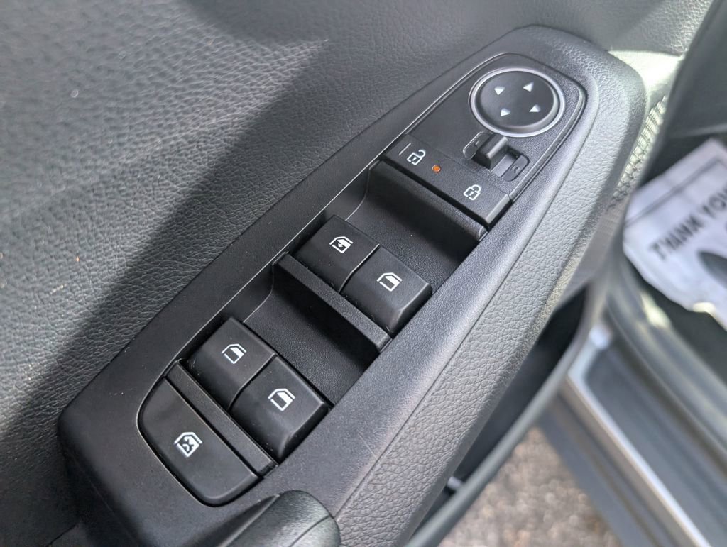 Used 2025 Kia Seltos LX image 16