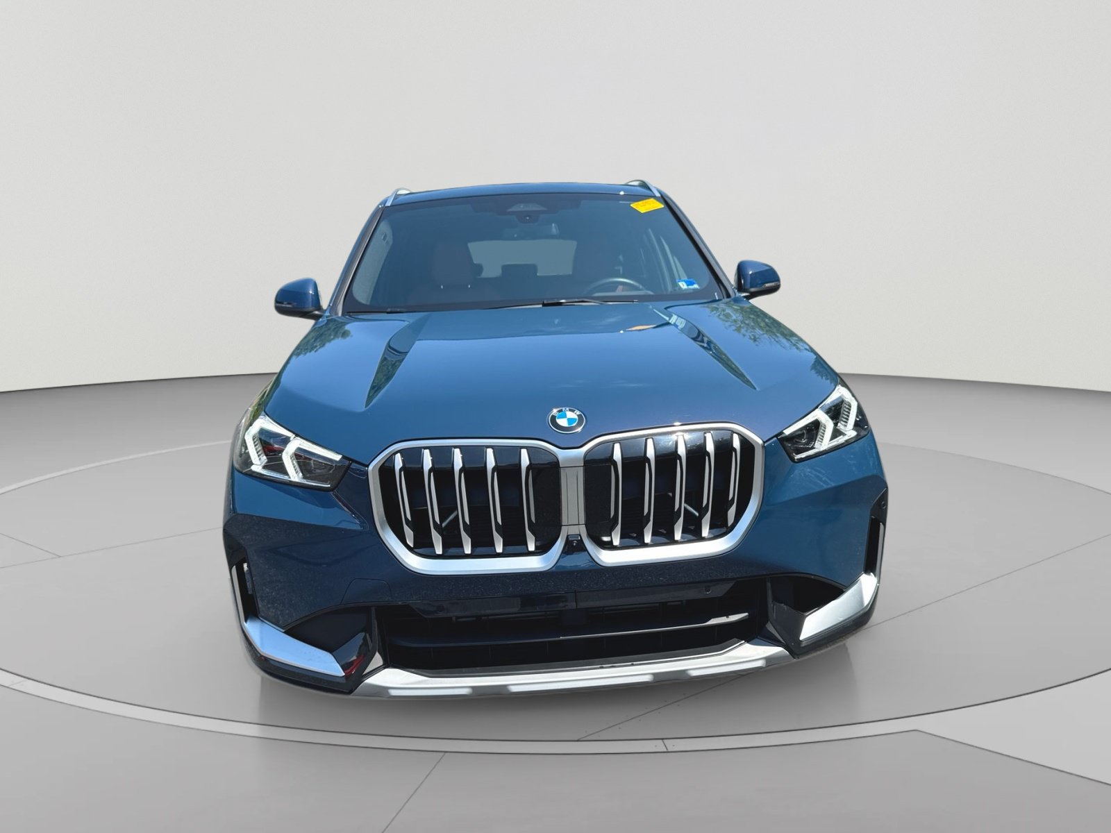 Used 2026 BMW X1 xDrive28i AWD/4WD image 4