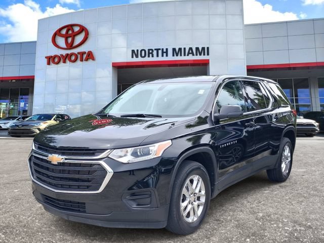 Used 2021 Chevrolet Traverse LS FWD image 2