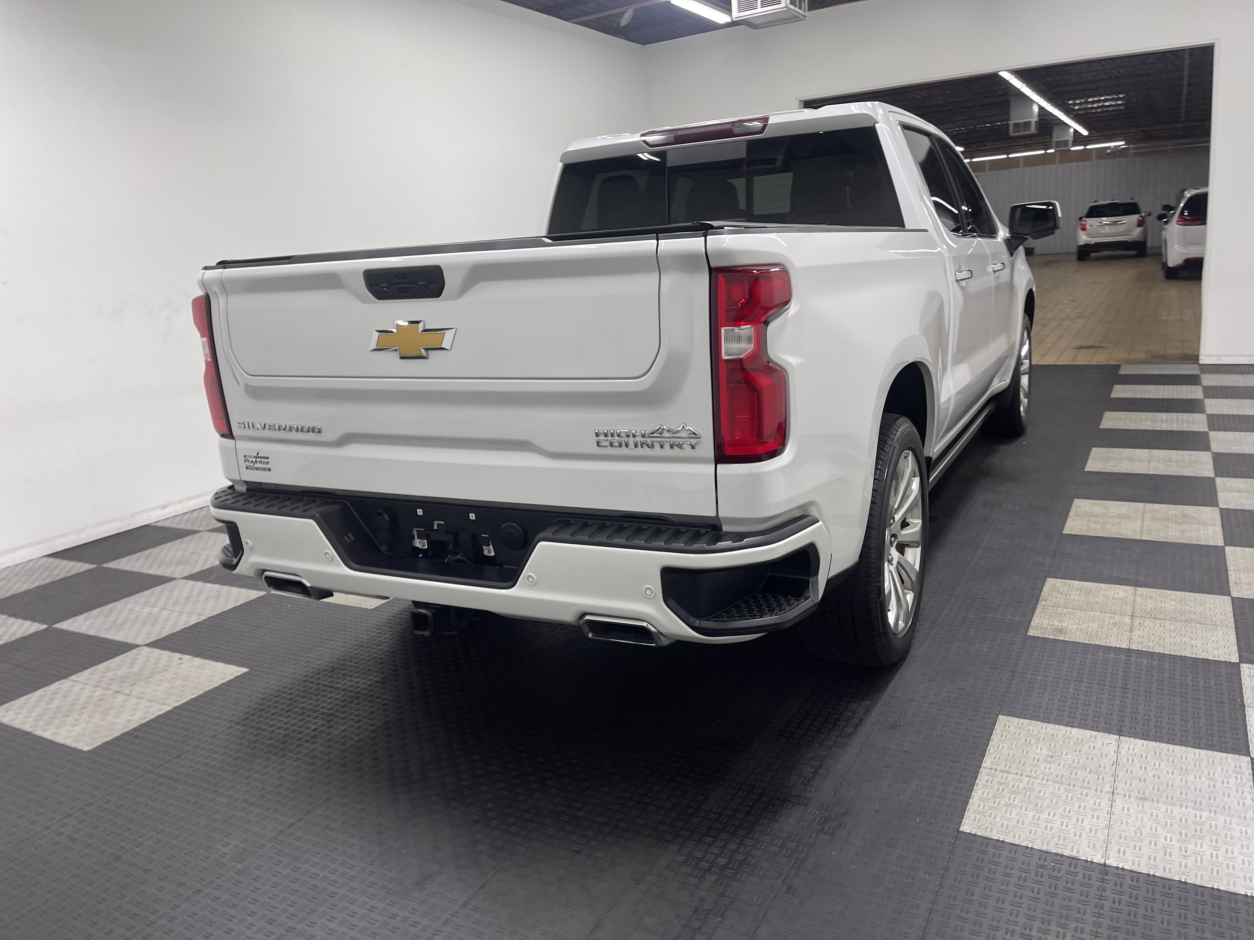 Used 2022 Chevrolet Silverado 1500 High Country AWD/4WD image 5