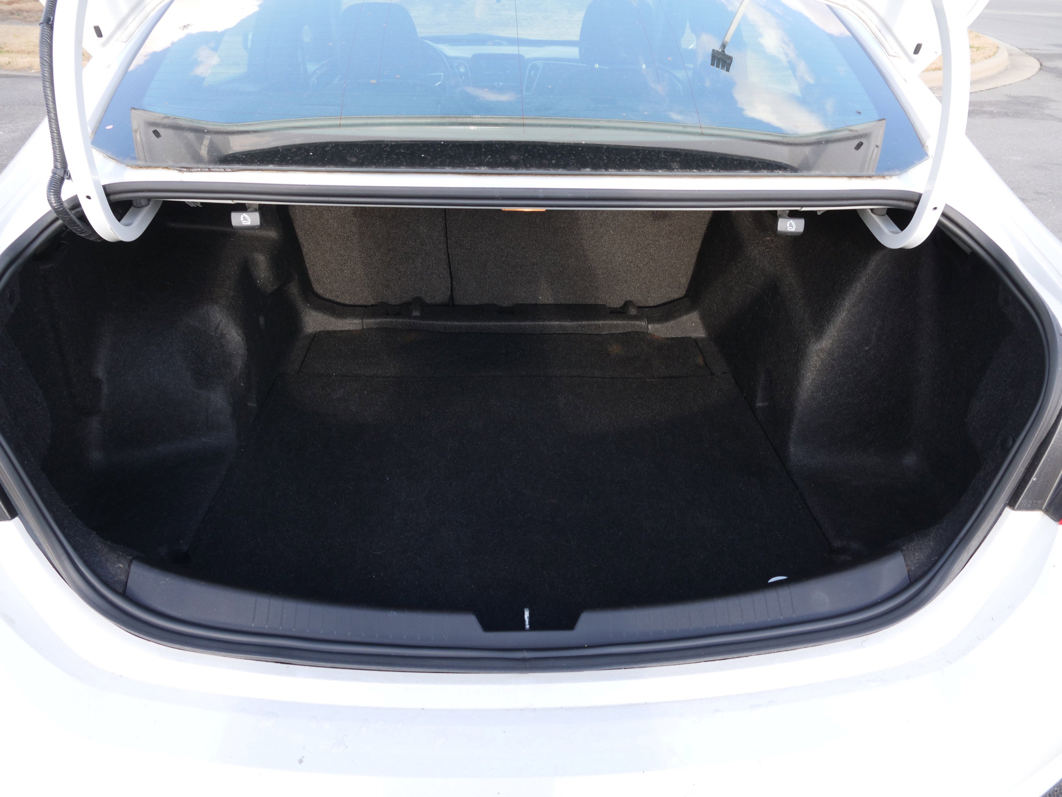 Used 2016 Chevrolet Malibu LS image 12