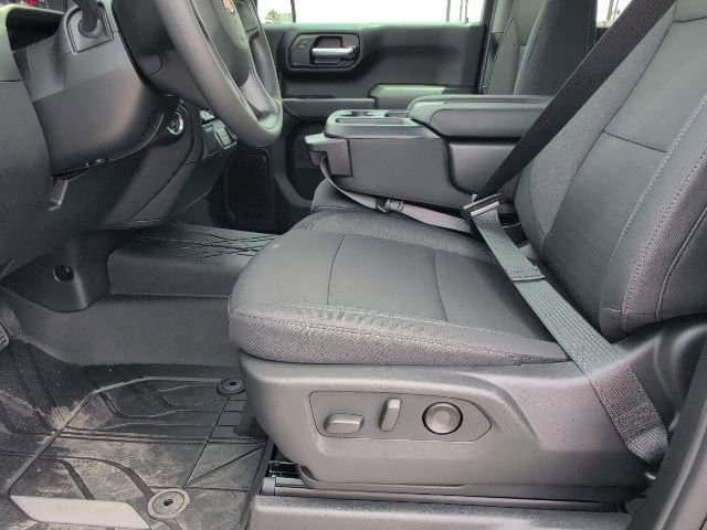 New 2026 Chevrolet Silverado 1500 Custom RWD image 11