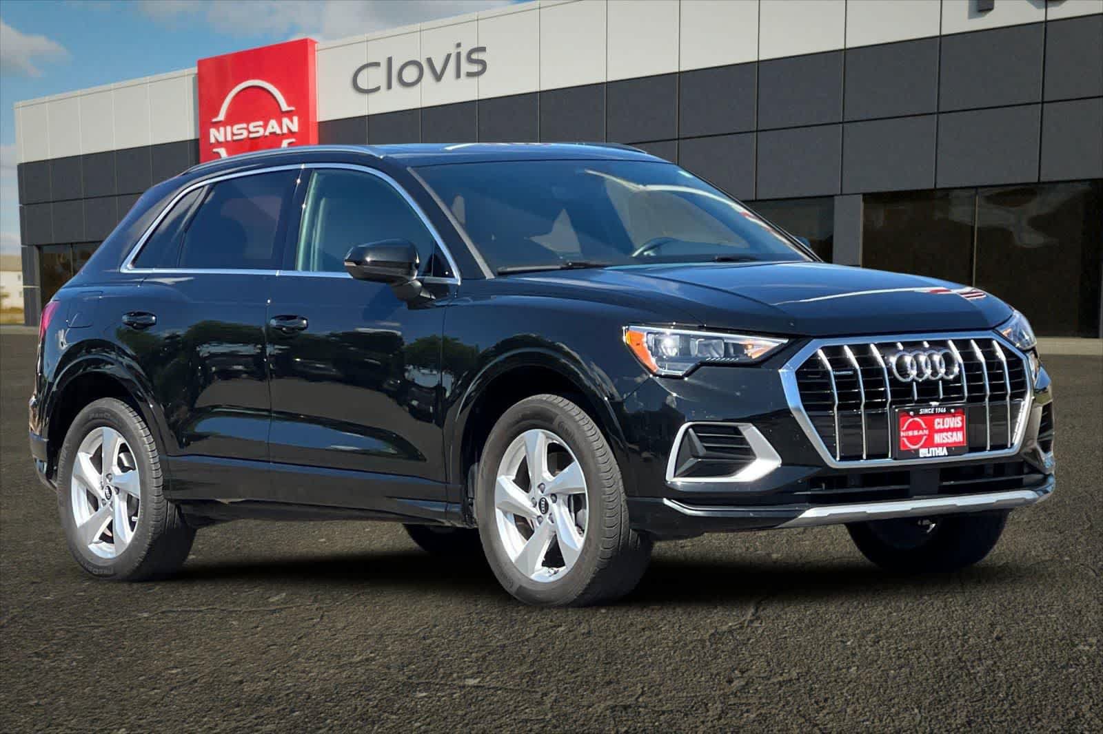 Used 2022 Audi Q3 2.0T Premium w/ Convenience Package AWD/4WD image 10