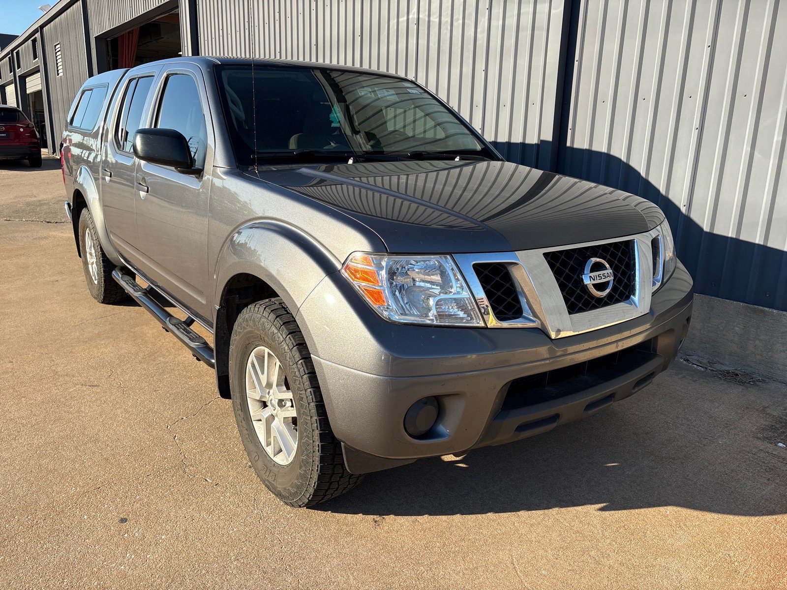Used 2019 Nissan Frontier SV AWD/4WD image 1
