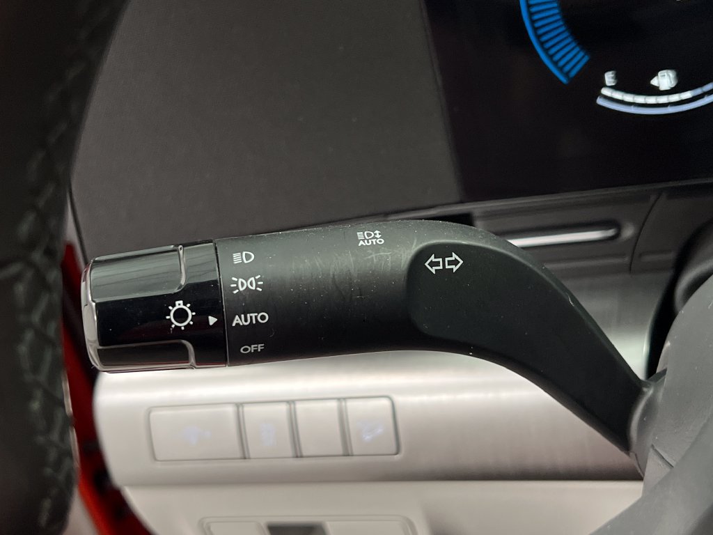 Used 2024 Hyundai Kona SEL AWD/4WD image 48