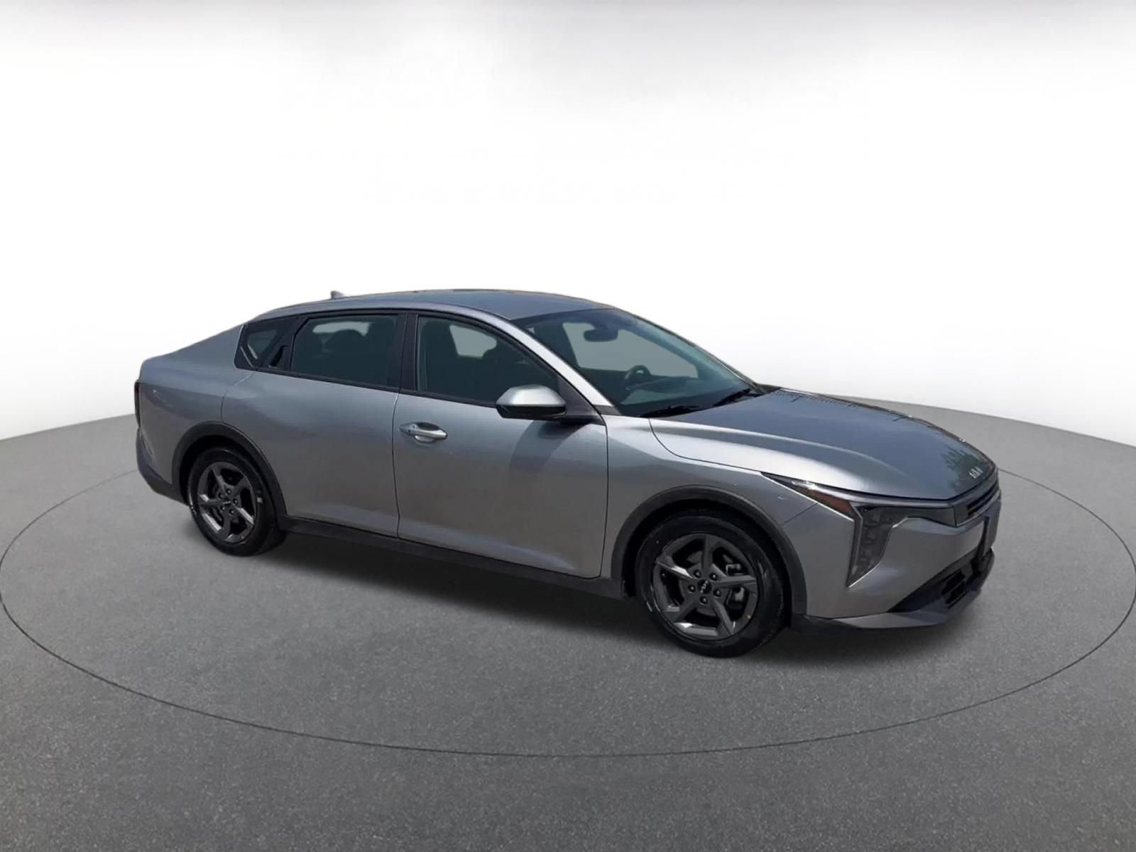Used 2025 Kia K4 FWD video 2