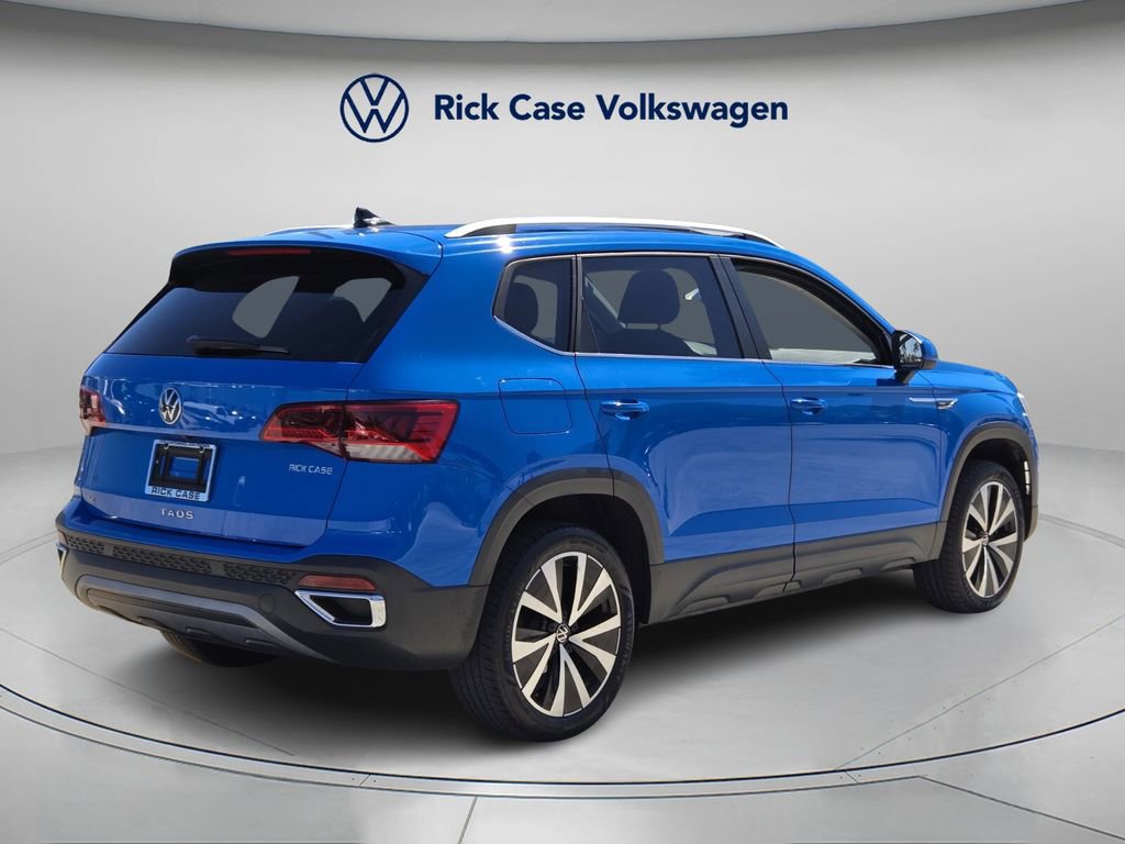 Used 2022 Volkswagen Taos SE w/ IQ.Drive SE Package image 6