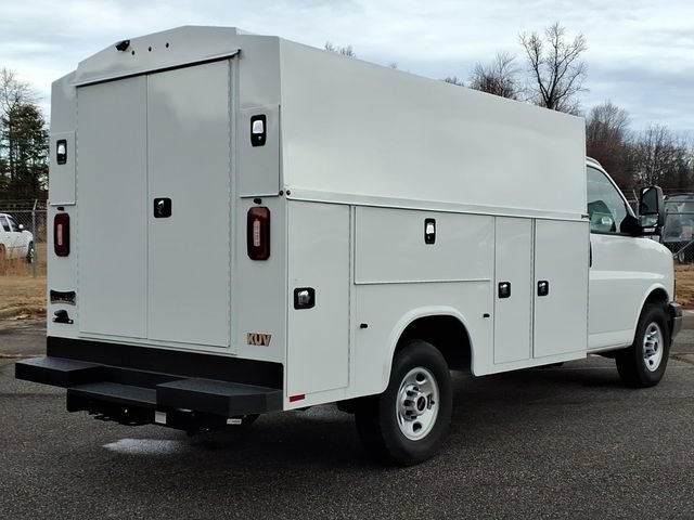 New 2025 GMC Savana 3500 w/ Power Convenience Package RWD image 25