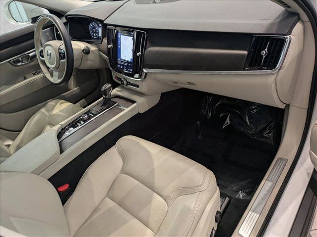 Used 2018 Volvo V90 T6 Cross Country w/ Convenience Package image 26