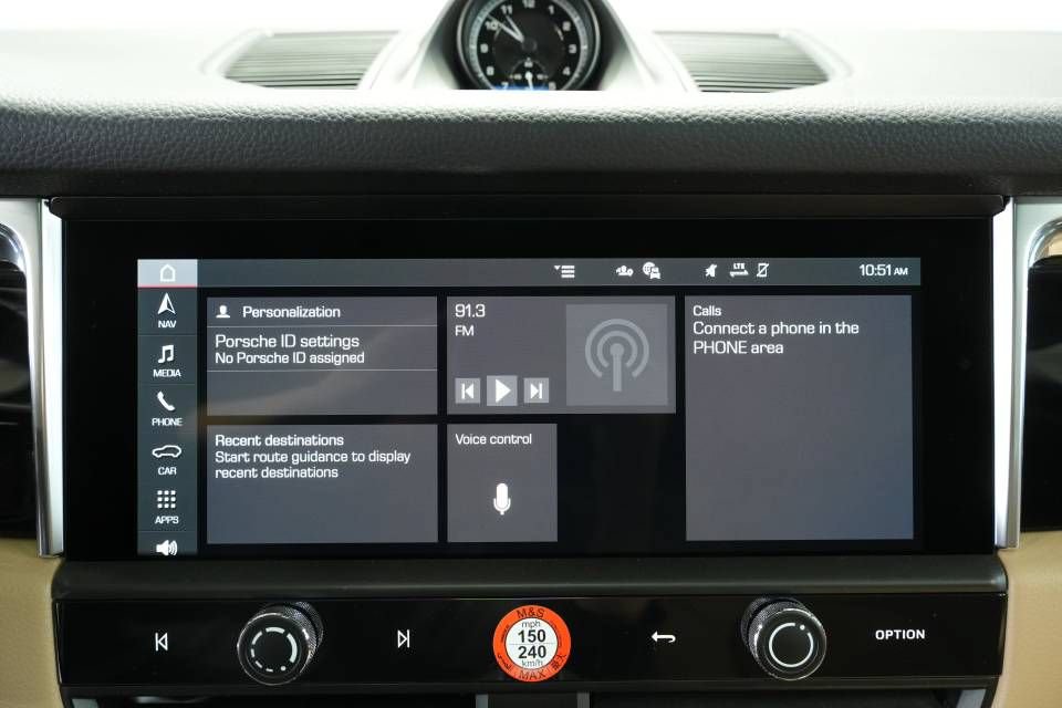 Certified 2026 Porsche Macan AWD/4WD image 16