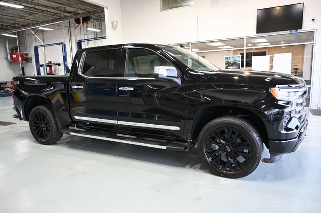 New 2026 Chevrolet Silverado 1500 High Country w/ High Country Premium Package AWD/4WD image 4
