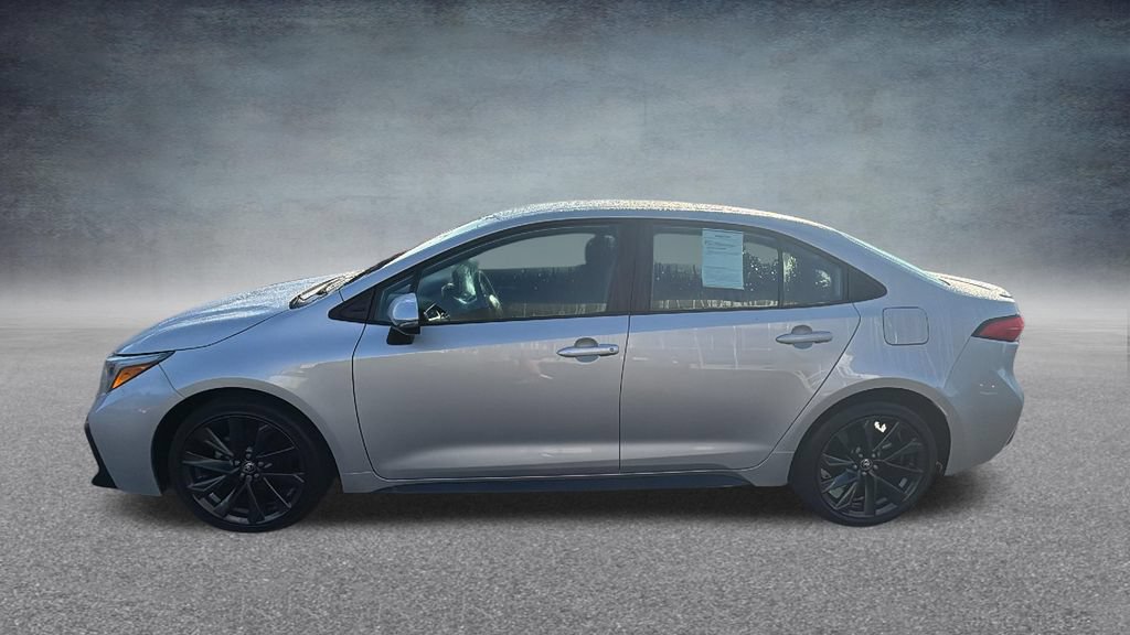 Used 2025 Toyota Corolla SE FWD image 5
