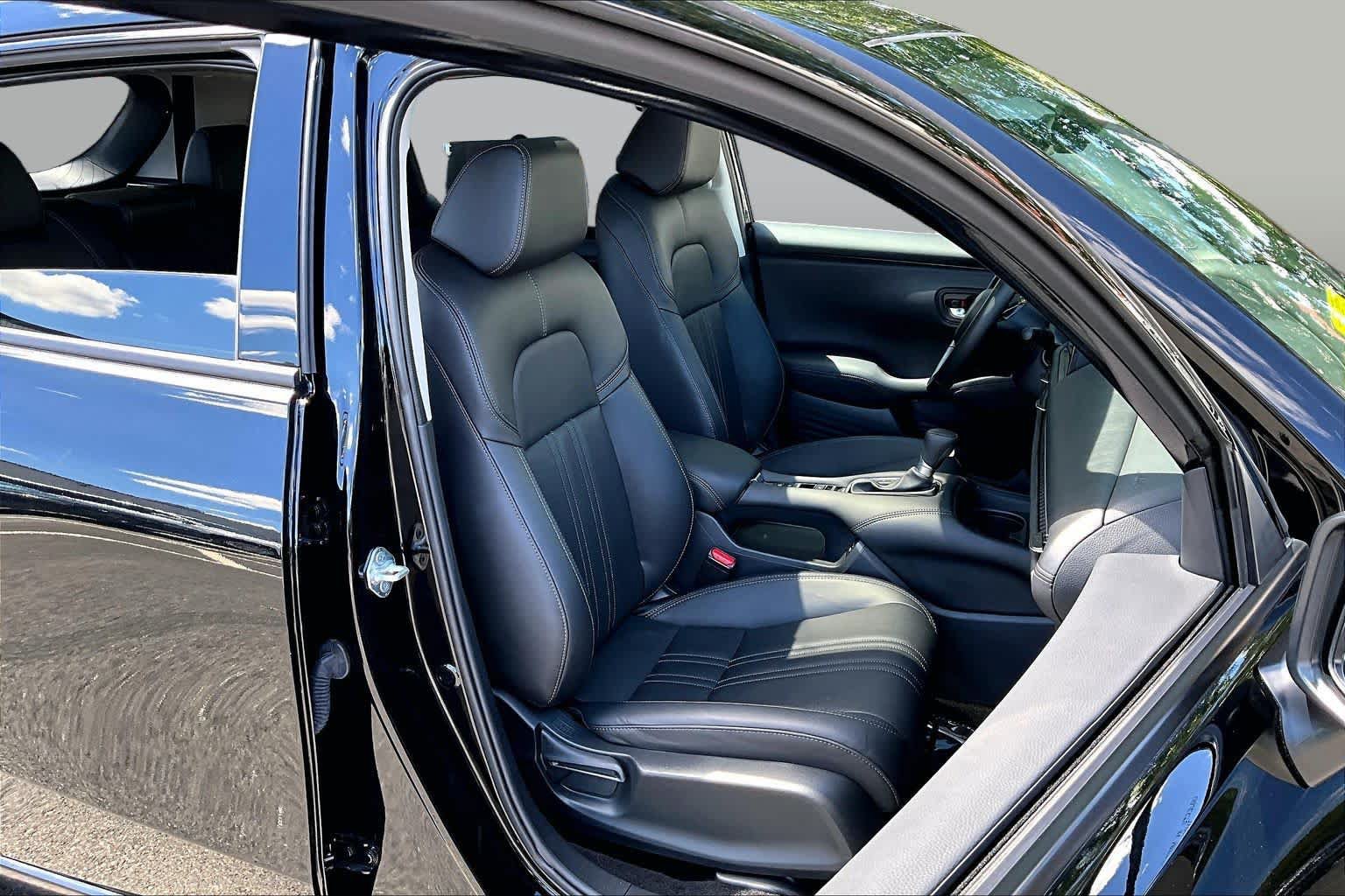 Used 2025 Honda HR-V EX-L image 8