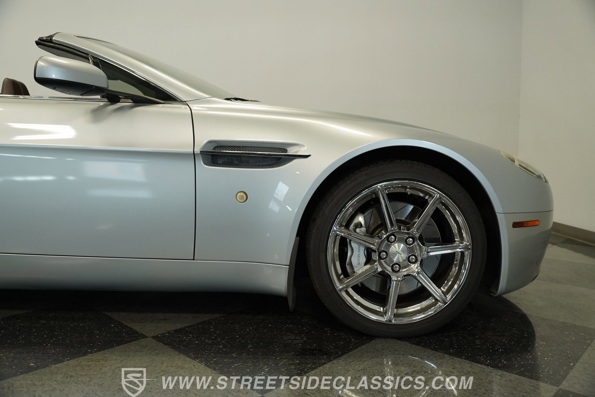 Used 2008 Aston Martin V8 Vantage Roadster image 34