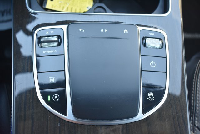 Used 2020 Mercedes-Benz GLC 300 4MATIC image 27