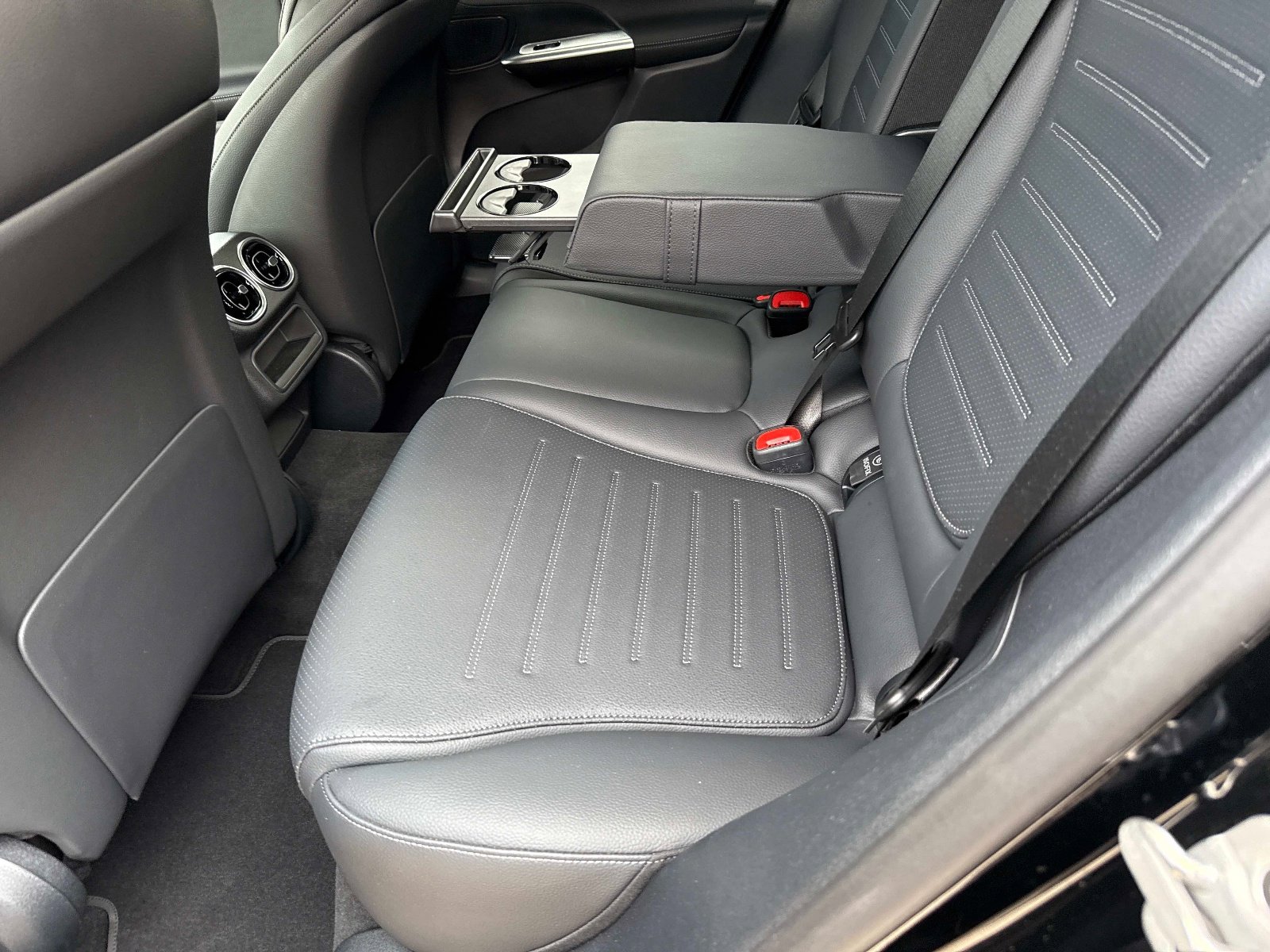 Certified 2026 Mercedes-Benz GLC 300 image 14
