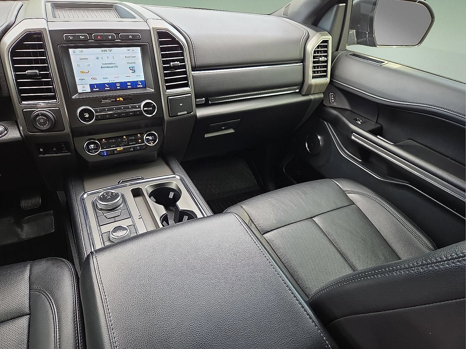 Used 2020 Ford Expedition XLT AWD/4WD image 13