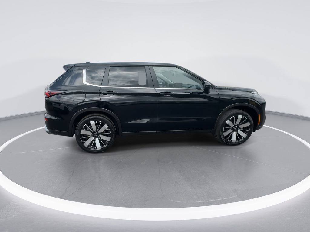 New 2026 Mitsubishi Outlander SE AWD/4WD image 9