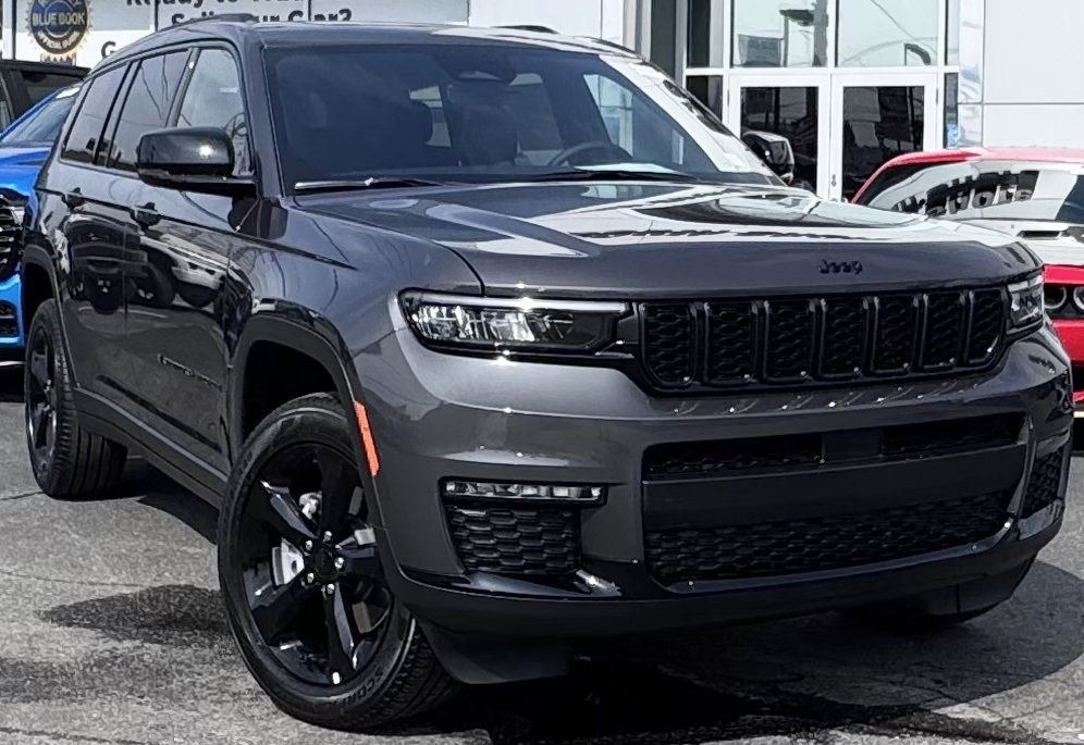 New 2025 Jeep Grand Cherokee L Limited w/ Black Appearance Package