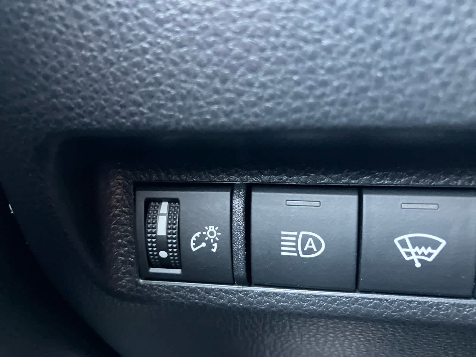 Used 2022 Toyota RAV4 XSE w/ Premium Package AWD/4WD image 14