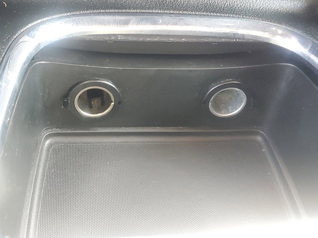 Used 2018 Dodge Grand Caravan GT image 36