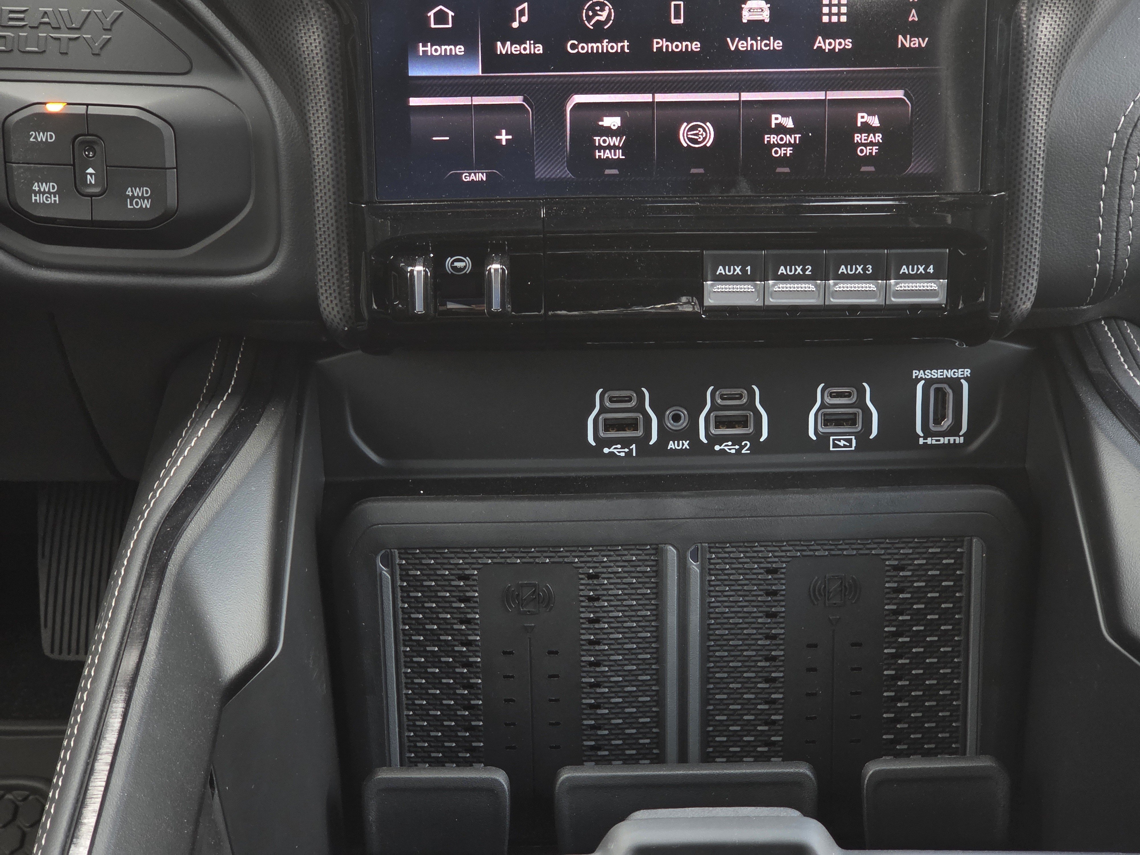 New 2026 RAM 2500 Limited AWD/4WD image 12