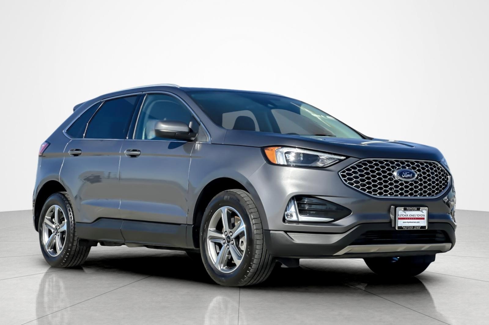 Used 2024 Ford Edge SEL w/ Convenience Package image 7