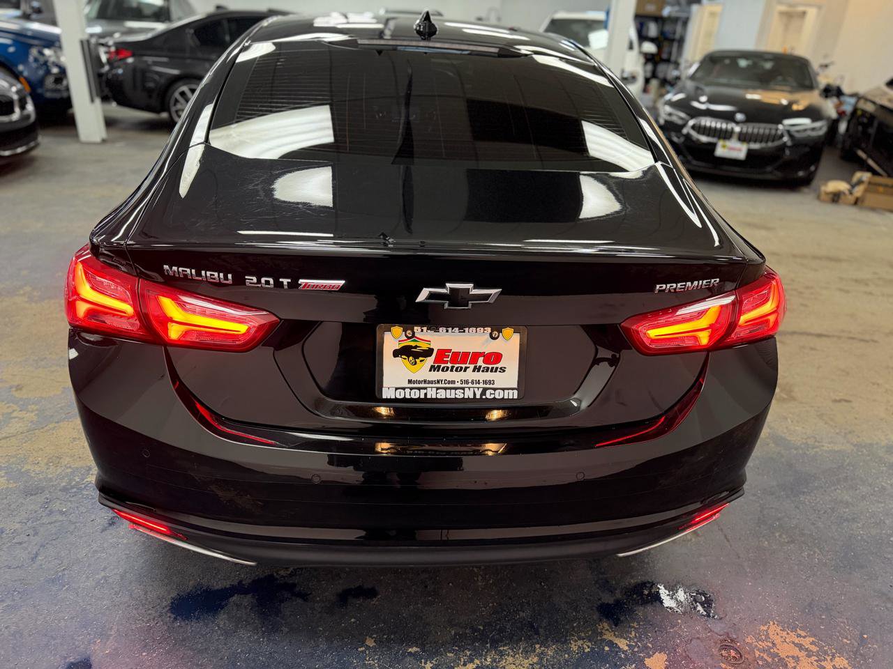 Used 2019 Chevrolet Malibu Premier w/ Sun and Wheel Package image 7